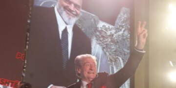 Berisha nga protesta sfidon Ramën: Në sallë do shihni përballjen shekullore — S'vjen në gjyq, hajde në debat televiziv