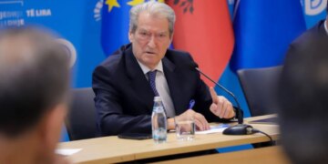 Berisha paralajmëron një ditë përpara mbledhjes së Gjykatës së Lartë për masat e arrestit: Veliaj do të përfitojë, ndërsa Sadushi rrezikon sigurinë e vendit.