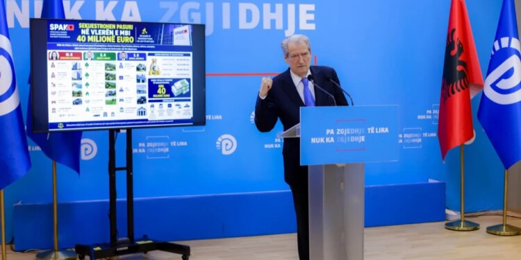 Berisha refuzon ndryshime Kushtetuese: Me Ramën bashkëpunojmë vetëm për 2 reforma