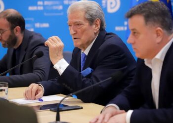 Berisha thërret Grupin Parlamentar, jep udhëzime deputetëve: Inkurajoni anëtarësime të reja, procesi i zgjedhjeve në degë po zhvillohet në mënyrë pozitive.