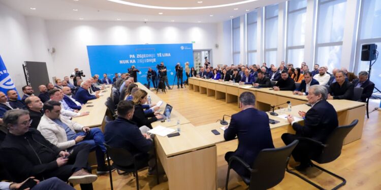 Berisha thirri Kolegjin e Kryetarëve: Moment i rëndësishëm për partinë dhe vendin, Rama dhe Vuçiç kërkuan…