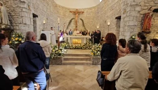 Besimtarët katolikë në Durrës festojnë Pashkët, si një ngjarje e shpresës dhe paqes në kishat katolike dhe ungjillore.