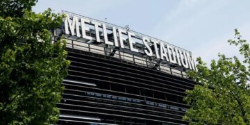 Biletat e trenave mund të arrijnë 100 dollarë gjatë Kupës së Botës, guvernatori amerikan fajëson FIFA-n: Duhet të…