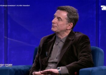 Braçe shpreh dëshirën për të kandiduar për Bashkinë e Tiranës: 'Nuk do të kërkoj leje nga askush' dhe shprehet se nuk dëshiron t’i vijë fundi Partisë Socialiste.