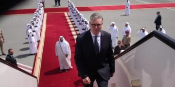 Britania kundërshton bllokadën e Trump ndaj Iranit, ruan distancë.