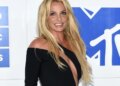 Britney Spears shkon në rehabilitim pas arrestimit për drejtim në gjendje të dehur