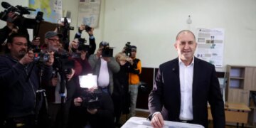 Bullgaria voton sot: e teta parlamentare në pesë vjet, ish-presidenti pro-rus kryeson sondazhet