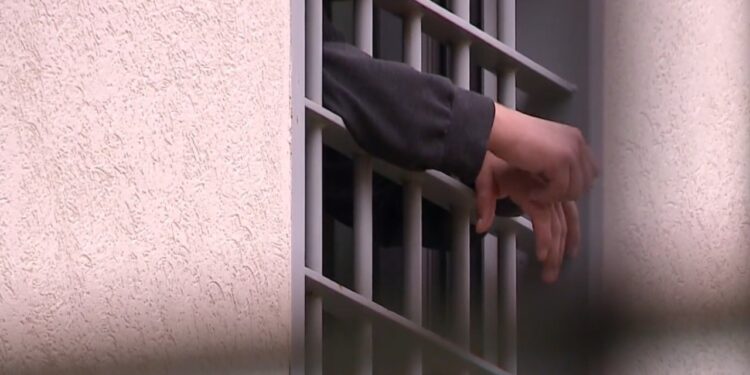 Burgjet vendosin ulje dënimesh, propozimi heq gjykatat për kërkesat, synohet reduktimi i stokut të dosjeve.