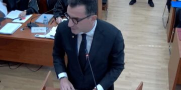 Çështja e inceneratorëve: Kryebashkiaku Veliaj triumfon në gjykatë për akuzat e shpifjes nga një shtetas italian.