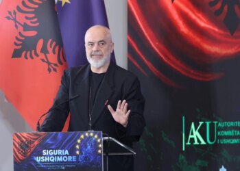 Çfarë shitet në dyqanet tona duhet edhe në BE, Rama: Thertoret të ndajnë mbetjet jo për konsum