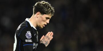 Chelsea: Alejandro Garnacho ndez sërish polemika, përplaset me shokët në pushimin e sfidës me Manchester United