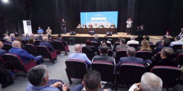 Debat rreth kufijve dhe mungesës së financave pas ndarjes së re të bashkive