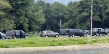 Delegacioni amerikan zbarkon në Vlorë, inspekton pyllin e Hidrovorit në Akërni; priten investime nga Ivanka Trump