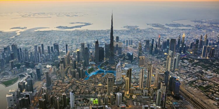 Dëshpërimi në Dubai: Miliarderët po ikin nga “ishulli” i luksit për shkak të tensioneve me Iranin