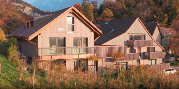 Dhimbja që s’u shua kurrë: nëna britanike 56-vjeçare zgjedh eutanazinë pas humbjes së fëmijës