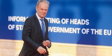 Donald Tusk thumbon Viktor Orban: Më në fund, për herë të parë Samiti pa rusë