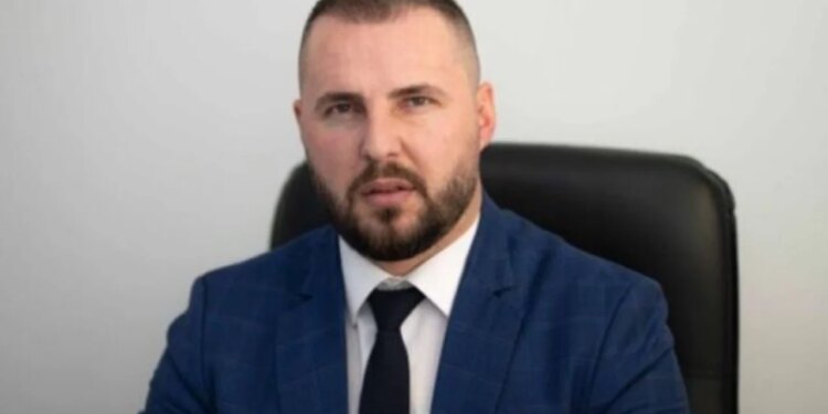 Drejtori i AMP jep dorëheqjen, e zëvendëson ish-drejtori i burgjeve Klevis Qosja