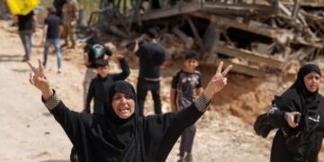 Dy armëpushime dhe rihapja e Ngushticës së Hormuzit — BBC: A po nxiten shpresat për bisedime me Iranin?