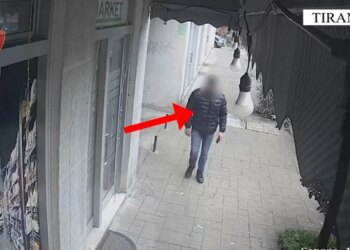 Dy individë arrestohen në Tiranë pas vjedhjes së sendeve me vlerë dhe një arme zjarri nga një kasafortë.