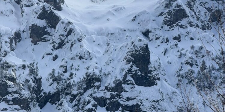 Dy turistë belgë bllokohen për më shumë se 4 orë në Qafën e Valbonës, ndërhyn ekipi shpëtimit