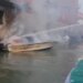 Dy varka në Venecia përfshihen nga zjarri, pronari pëson djegie