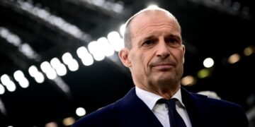 E papritur te Milani, Allegri afër ndërprerjes së marrëveshjes, e pret një sfidë tjetër intriguese.