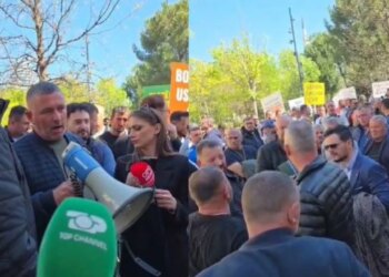 Fermerët protestojnë pas anulimit të subvencionit për naftën, ndërsa ministri i Financave dhe ai i Bujqësisë pritet të takojnë 10 përfaqësues të tyre.