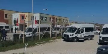 Forcat Operacionale të Burgjeve po zbarkojnë në qytetin e Vlorës, duke zhvilluar kontrolle të befasishme në paraburgim