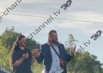Foto/ Bashkëshortët që mbetën të vrarë në Balldre u goditën me breshëri plumbash teksa ktheheshin për në banesë