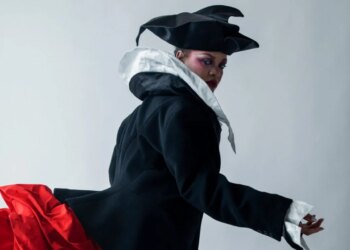 Foto: Vajza e Rihannës në kopertinën e revistës W, debutim i rrallë me nënën në set mode luksi