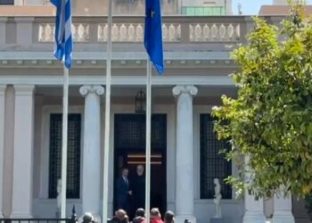 Foto-lajm: Vizita zyrtare në Athinë, kryeministri Edi Rama pritet nga Mitsotakis