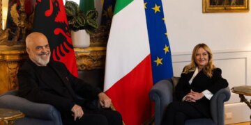 Fotolajm: Vizita në Romë, Kryeministri Edi Rama ndan pamje nga takimi me Giorgia Meloni
