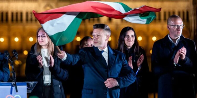 Fundi i epokës së Viktor Orbán, Péter Magyar fiton zgjedhjet me shumicë: Ne përmbysëm regjimin