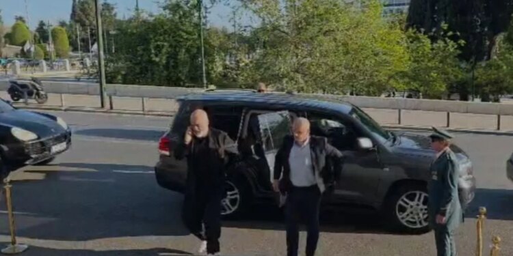 Gjatë vizitës zyrtare në Athinë, kryeministri Rama do të darkojë me ambasadoren amerikane në Greqi