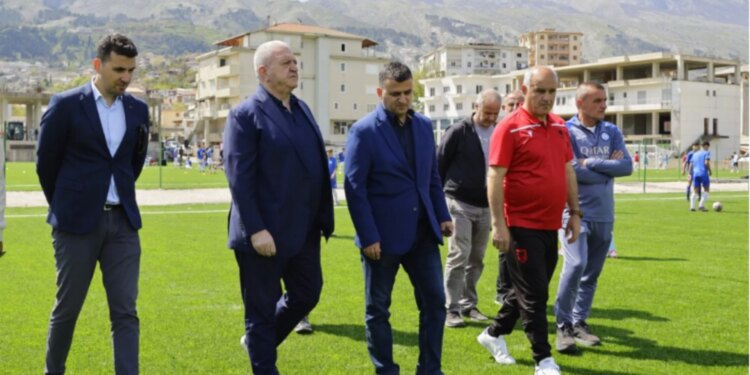 Gjirokastra me dy dimensione, kreu i FSHF-së, Duka: Do të përmbushim investimet në infrastrukturë për të ofruar kushte më të mira për të rinjtë.