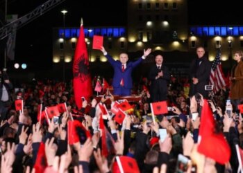 Gjykata Kushtetuese e konfirmon qëndrimin në burg, reagon Ilir Meta: Në seancën e parë të gjykimit, do të jem përballë...