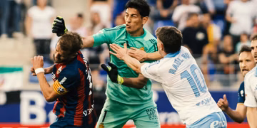 Grushtoi kundërshtarin pas kartonit të kuq; Disiplina jep dënim shembullor për portierin e Real Zaragozës