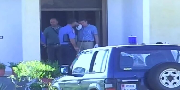 Inside Story/ Nga viktimë e dhunës në autore të krimit: historia e Mirelës që vrau bashkëshortin me sopatë