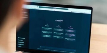 Inteligjenca artificiale fik trurin, studimi i MIT: ChatGPT uli deri 55% aktivitetin e trurit te studentët