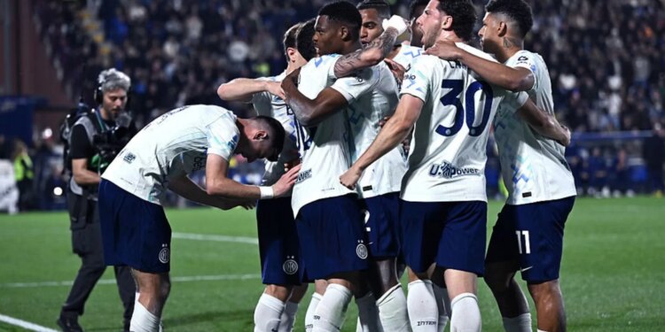 Inter, matematika e titullit; skenarët për festën e zikaltërve