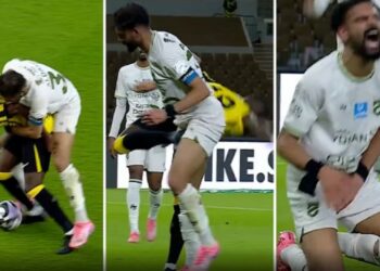 Inter, shihni se çfarë ndodh me Diaby! Francezi 'e humbet kontrollin' dhe godet rivalin në zona delikate.