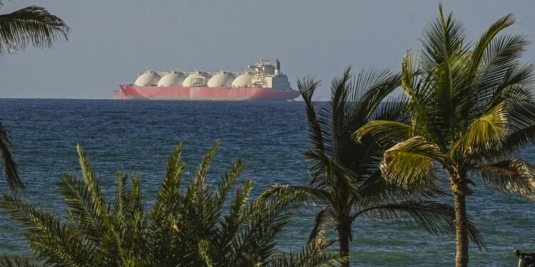 Irani do të vendosë taksë në “Bitcoin”/ Plan i ri nga Teherani: 1 dollar për fuçi, pagesa me kriptovalutë