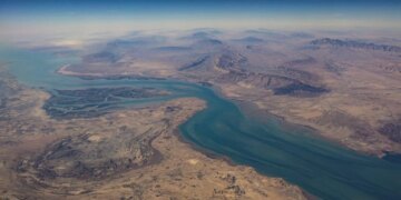 Irani i përgjigjet SHBA-së: Ngushtica e Hormuzit do të rihapet, por jo për ju.