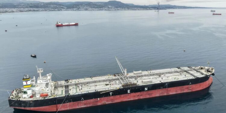 Irani mbyll përsëri Ngushticën e Hormuzit: Do të jetë nën kontroll të rreptë derisa të hiqet bllokada amerikane