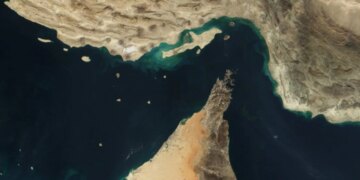 Iranianët kërcënojnë: Hormuzi kurrë më si më parë, në asnjë rrethanë s’do të kthehet në gjendjen që ishte