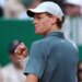 Jannik Sinner rikthehet në krye të botës, mposht Alcaraz në finalen e Monte Karlos dhe fiton kreun e ATP-së