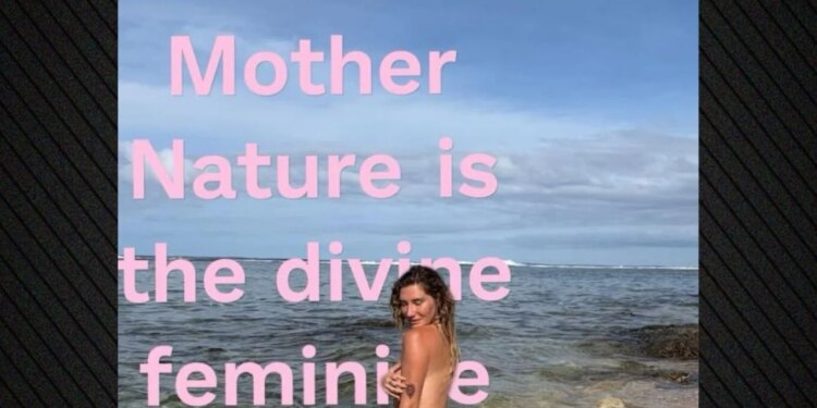 Këngëtarja Kesha pozon e zhveshur për Ditën e Tokës dhe ndan mesazhe filozofike në Instagram