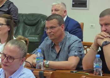 Këshilli Bashkiak i Fierit voton për drejtuesin e ri, kush do ta zëvendësojë Antoneta Cunajn