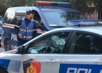 Kontroll në Bërzhitë, dyshohet për mashtrim kompjuterik në formë call centeri; sekuestrohen kompjuterë dhe celularë