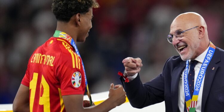 Kore raciste dhe ksenofobe në Spanjë-Egjipt, De La Fuente dhe Yamal: Një qëndrim të patolerueshëm